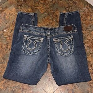 Dark Wash Denim Jeans with Contrast Stitching